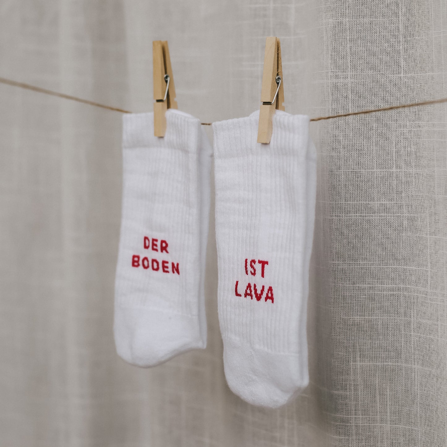 Socken | Der Boden ist Lava